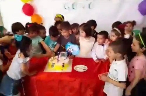 Bağçada uşağın saçının yolunmasına görə 2 nəfər cəzalandırıldı - Video