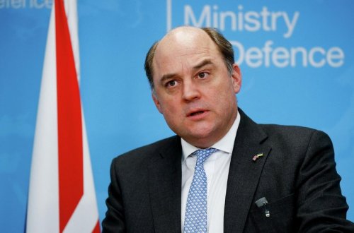 Britaniyanın müdafiə naziri Kiyevdə səfərdə olub