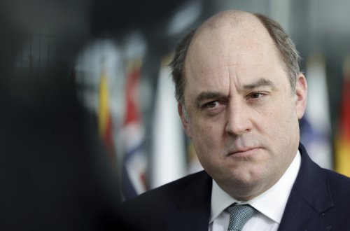 Ben Uolles: “Rusiyanın hərbi gücü tükənir, Ukrayna onu Donbasdan çıxarmaq imkanındadır”