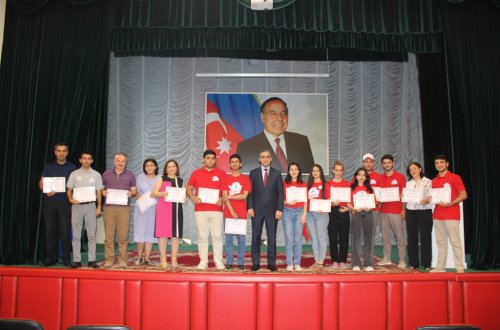 Mingəçevir Dövlət Universitetini “TEKNOFEST Azərbaycan”da təmsil etmiş  komandalar ilə görüş keçirilib