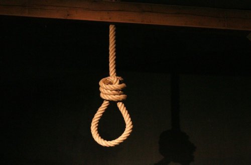 Ağsuda 21 yaşlı gənc intihar edib