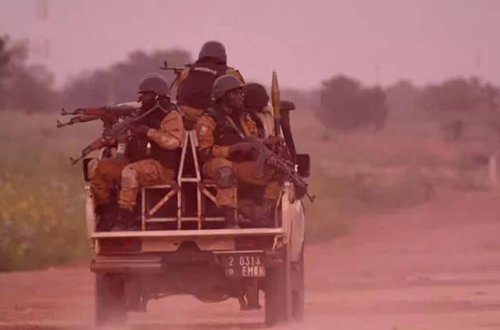 Burkina Fasoda qanlı hücum : 11 ÖLÜ