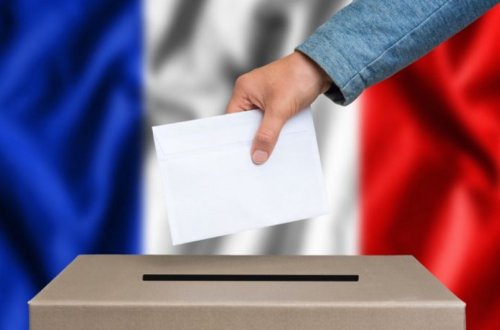 Bu gün Fransada parlament seçkilərinin birinci turu keçiriləcək