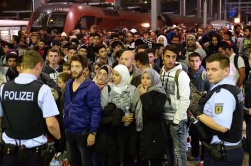 Almaniya vətəndaşlığını qəbul edən suriyalıların sayı 3 dəfə ARTIB