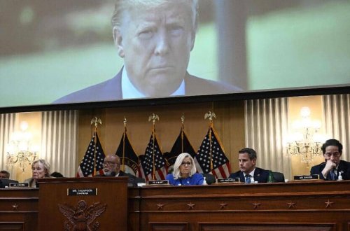 Donald Tramp dövlət çevrilişinə cəhddə ittiham olundu