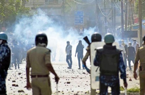 Hindistanda etiraz aksiyasının 300-dən çox iştirakçısı saxlanılıb