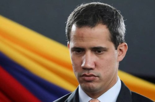 Venesuelada ABŞ-ın dəstəklədiyi müxalifət lideri restorandan qovuldu