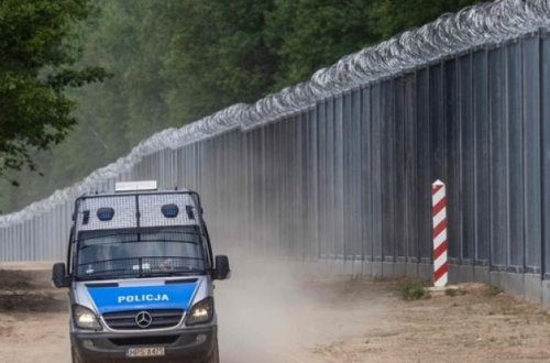 Polşa Belarusla sərhəddə 140 kilometrlik səddin tikintisini başa çatdırıb