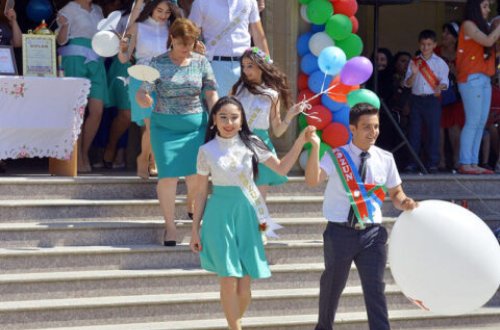 Bu gün Azərbaycan məktəblərində “Son zəng”dir