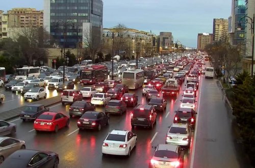 Bakı yollarındakı son vəziyyət açıqlanıb