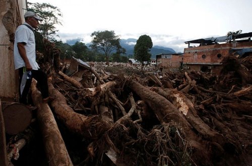 Salvadorda güclü yağış 6 nəfərin həyatına son qoyub
