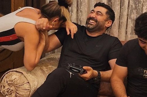 Təranə Qumralın qızı ilə əri HƏMCİNSİ İLƏ intim görüntüləri yayılan şəxsi belə parodiya etdilər - VİDEO