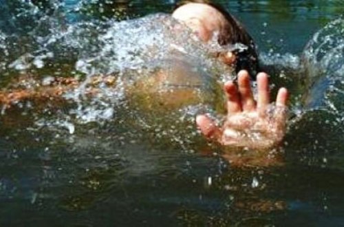 Ötən gün məktəbi bitirən məzun çayda boğularaq ölüb