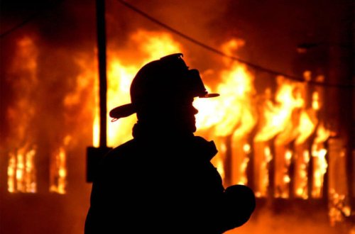 Bakıda mənzildə yanğın olub