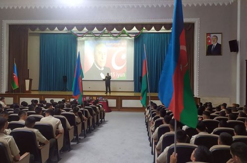 Azərbaycan Ordusunda Milli Qurtuluş günü münasibətilə silsilə tədbirlər keçirilib
