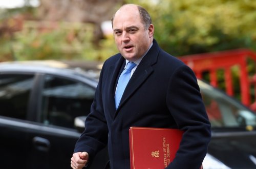 Böyük Britaniyanın müdafiə naziri Türkiyəyə səfər edəcək