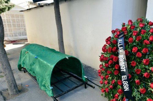 Məşhur azərbaycanlı musiqiçi qəfil vəfat etdi