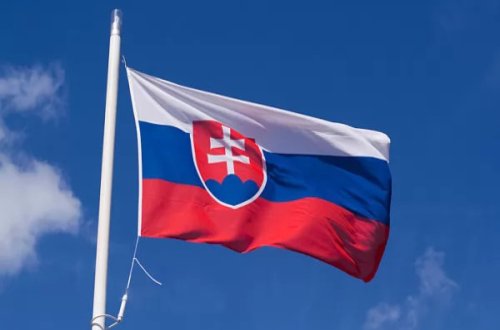 Slovakiya Ukraynaya helikopterlər və “Qrad” mərmiləri verib