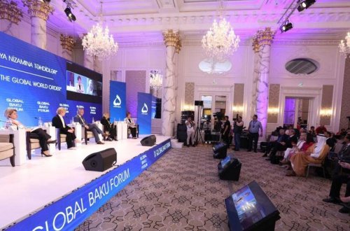 IX Qlobal Bakı Forumunda enerji təhlükəsizliyi müzakirə olunub