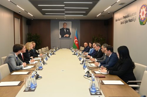 Ceyhun Bayramov ABŞ Dövlət katibinin köməkçisi ilə görüşüb