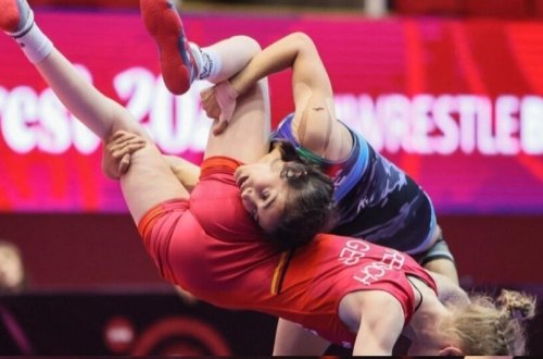 Qadın güləşçilərimiz Rumıniyada iki medal qazanıb