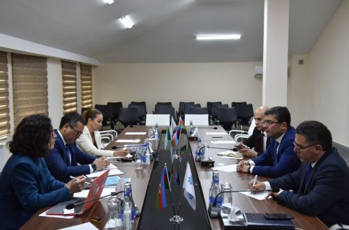 MEDİA-da Qazaxıstanın İnformasiya Komitəsinin sədri ilə görüş keçirilib