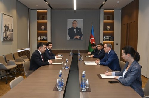 Ceyhun Bayramov Beynəlxalq Türk Akademiyasının rəhbəri ilə görüşüb