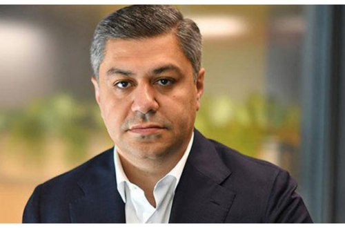 Ermənistanda partiya sədri deputat mandatından imtina edib