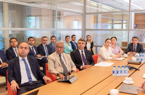 Bolonya Universitetinin nümayəndə heyətinin Azərbaycana səfəri yekunlaşıb