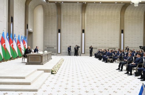 Azərbaycan və Özbəkistanın hökumətlərarası komissiyaların sədrləri hər ay fikir mübadiləsi aparacaqlar