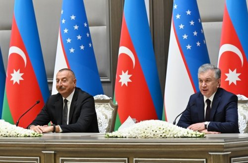 Özbəkistan Prezidenti: 