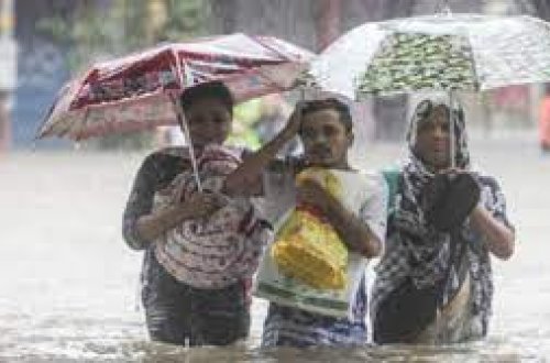 Число погибших в результате наводнений в Индии возросло до 131 человека