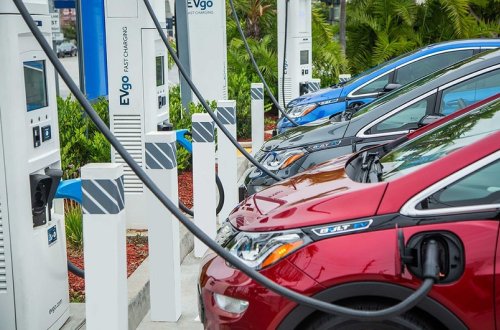 Azad edilmiş ərazilərdə nəqliyyat vasitələri üçün elektrik doldurma məntəqələri quraşdırılacaq