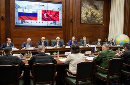 Türkiyə gəmisi Rusiyanın nəzarəti altında olan Mariupolu tərk edib