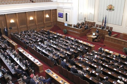Bolqarıstan parlamenti hökumətə etimadsızlıq göstərib
