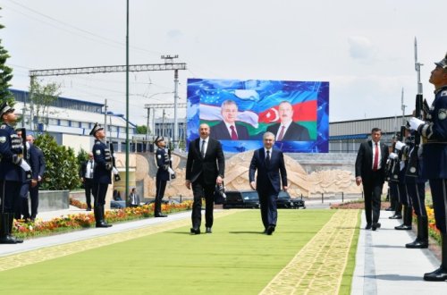 “Putin NATO”sundan çıxan Özbəkistan Bakı ilə hərbi ittifaq qurmaq yolunda