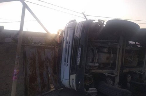 Şəkidə “Zil” aşdı, sürücü öldü