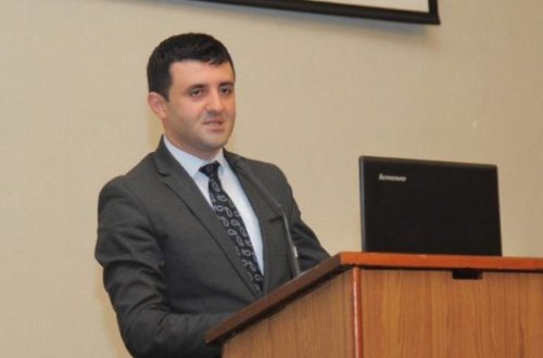 Təhsil şöbəsinin müdiri direktora hücum edib? – ŞOK