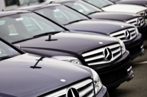 Təhsil Nazirliyinə ayrılan xidməti minik avtomobillərinin say həddi azaldılıb