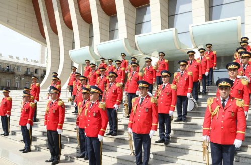 Bakıda Silahlı Qüvvələr Günü münasibətilə hərbi orkestrlərin yürüşləri başlayıb