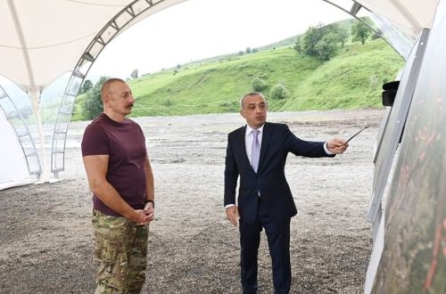 İlham Əliyev Laçında “Həkəriçay” su anbarı layihəsi ilə tanış olub - FOTO