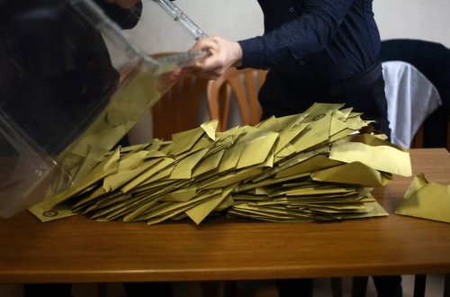 İtaliyada seçkilərin ikinci turunda sol mərkəzçilərin namizədləri qalib gəlib