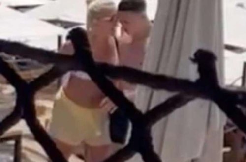 Məşhur futbolçu çimərlikdə rəzil oldu: 20 yaşlı sevgilisi ilə... - FOTOLAR