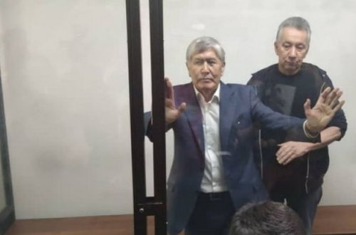 Qırğızıstanın eks-prezidenti məhkəmədə bəraət qazandı
