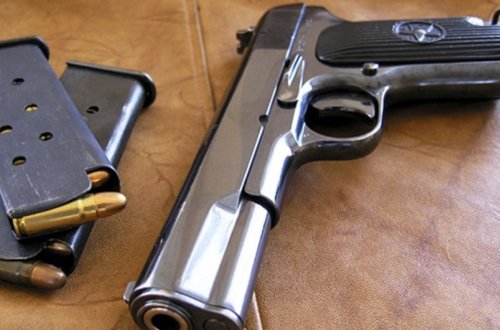 Rusiyada silah almaq yaşı artırılıb