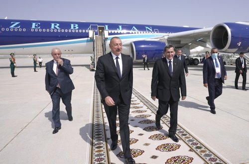 Президент Азербайджана Ильхам Алиев находится с визитом в Туркменистане