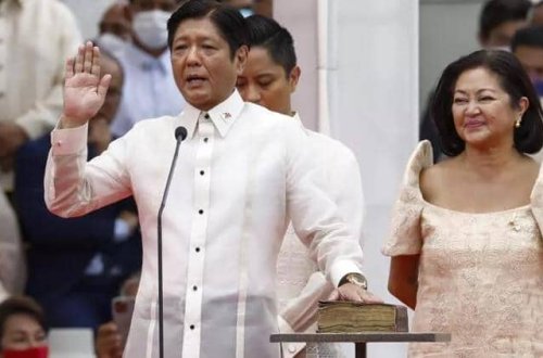 Filippin prezidenti Markos vəzifəsinin icrasına başlayıb