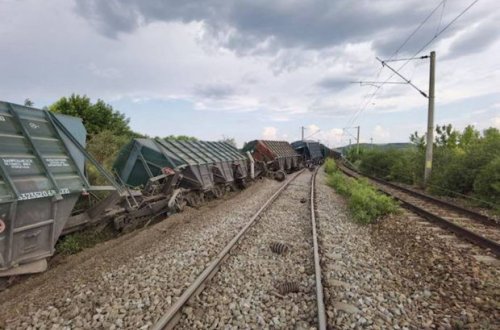 Rumıniyada Ukraynaya məxsus 15 taxıl vaqonu relsdən çıxıb - FOTO