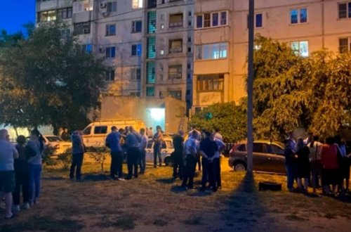 Azərbaycanlı qadın Rusiyada azyaşlı uşaqları ilə intihar etdi - Foto