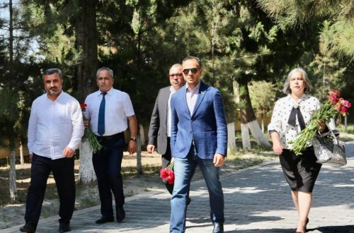 Deputat Ramil Həsən Ucar rayon Heydər Əliyev Mərkəzində seçiciləri qəbul edib